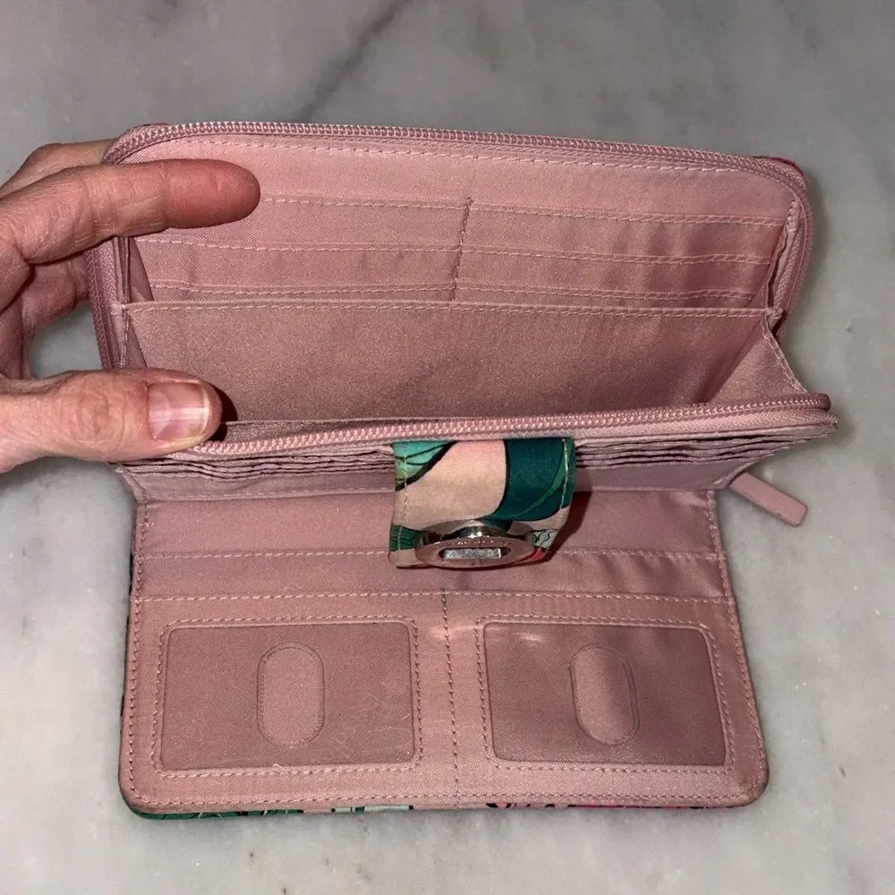Vera Bradley Iconic RFID Turnlock Wallet Quilted Cotton Vintage Floral